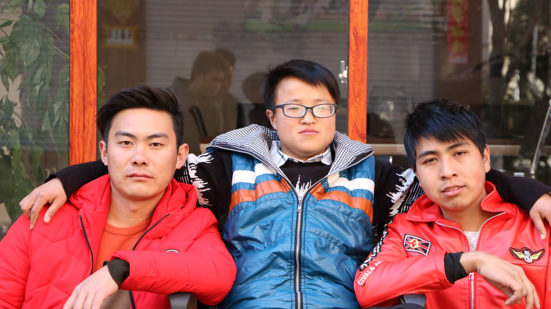 云南山歌《幸福牵手游九洲》演唱：赵飞